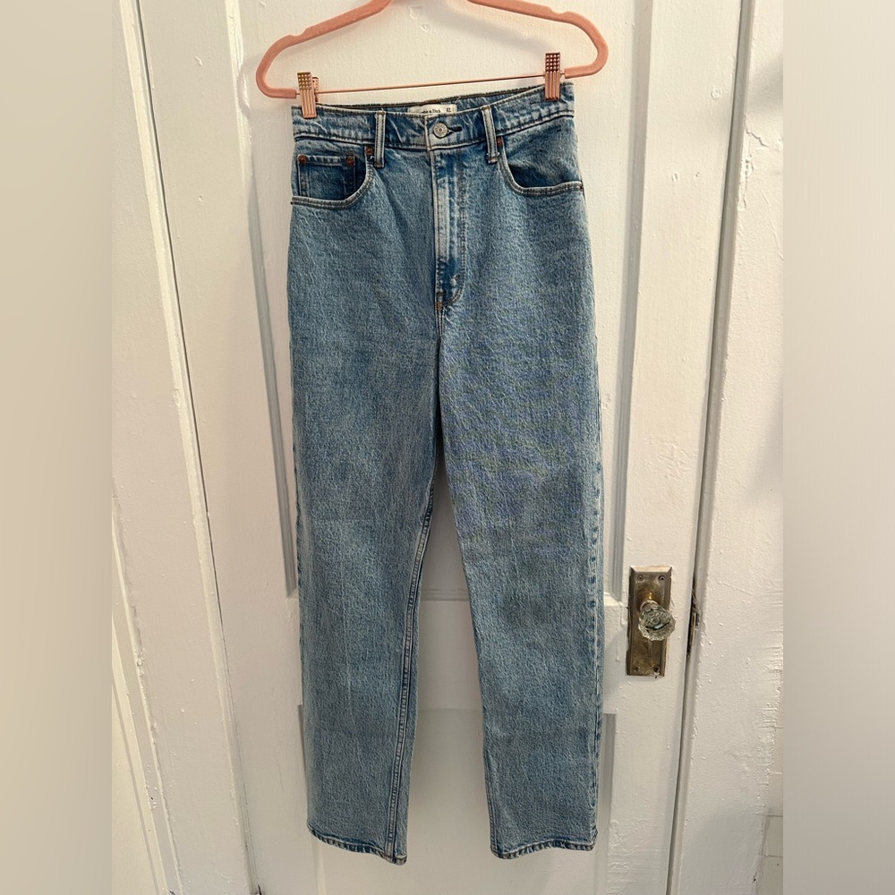 NWOT Curve Love Ultra High Rise 90s Straight Jean